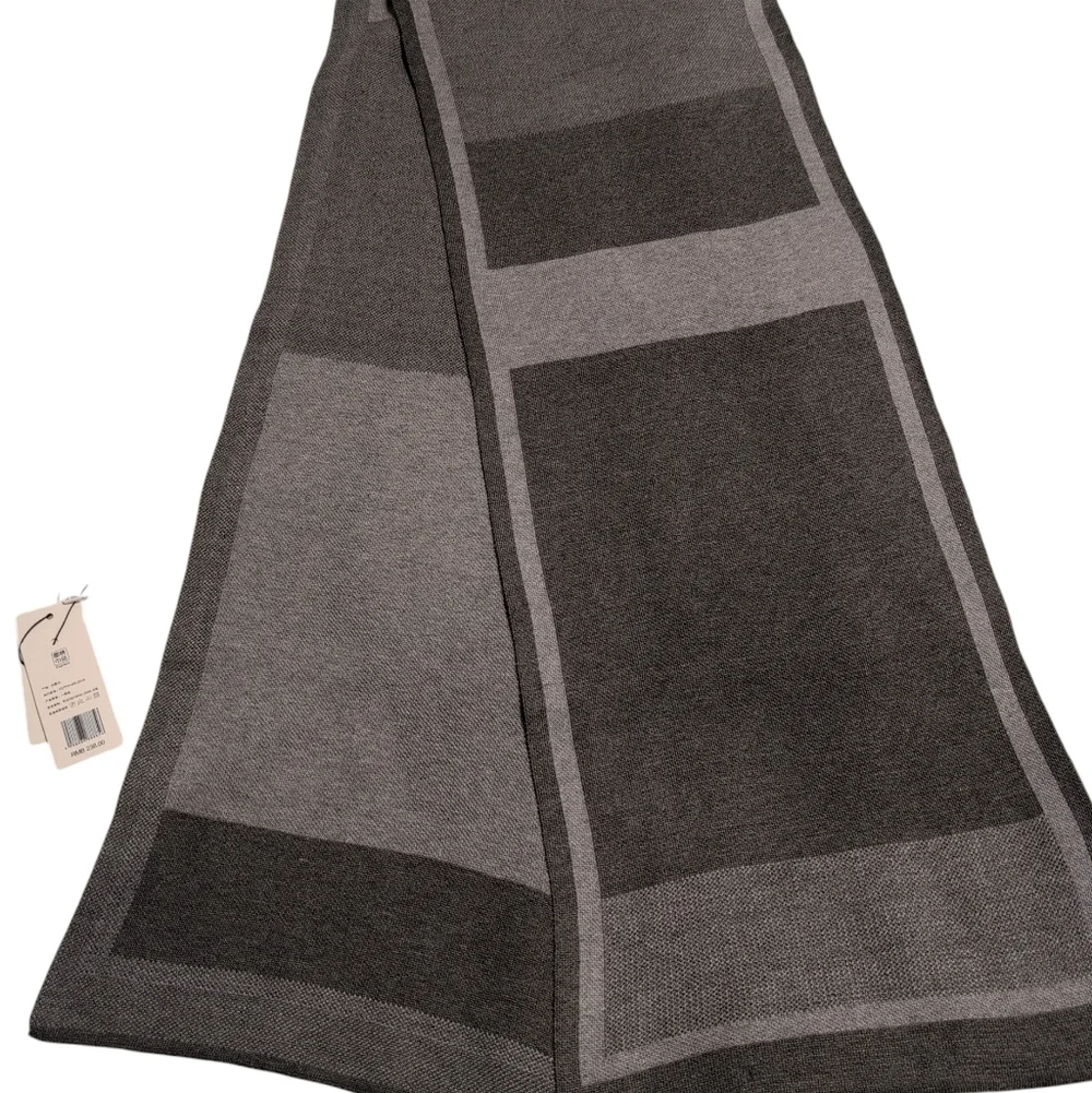 NWT Shades Of Gray Men's Geometric Scarf